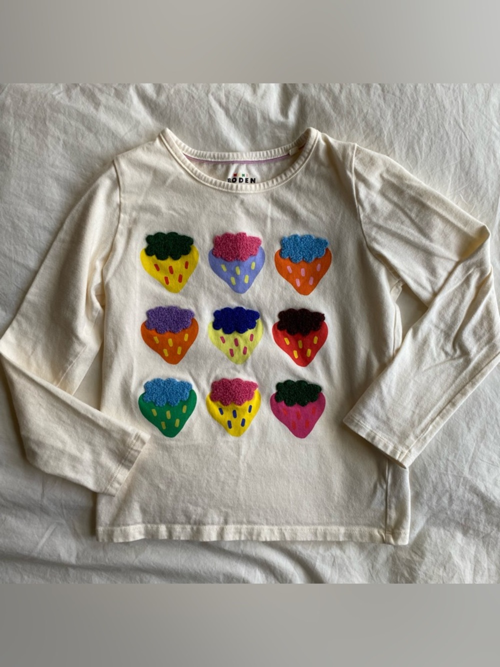 Mini Boden long sleeve strawberry tee EUC